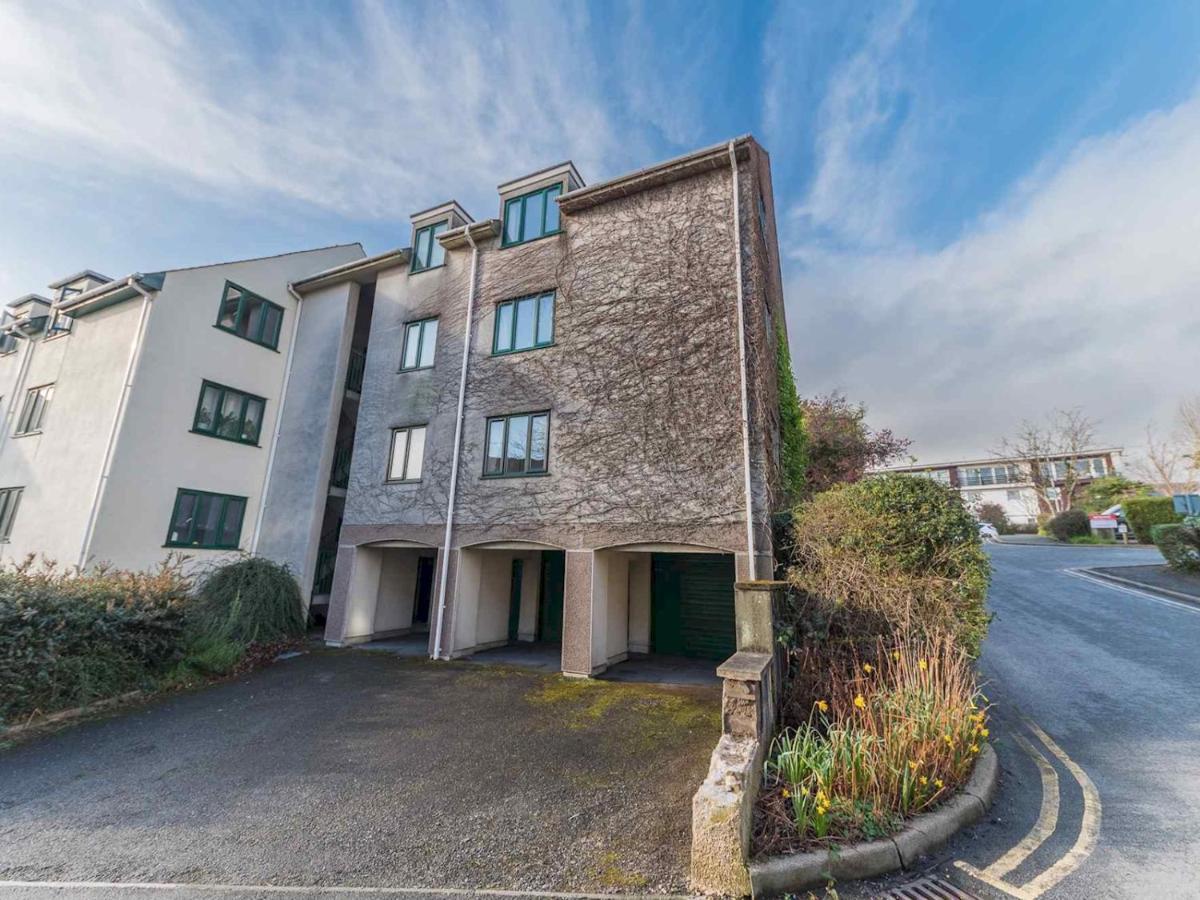 Pass The Keys Comfortable 3 Bed In Central Bowness With Parking Windermere Exterior photo